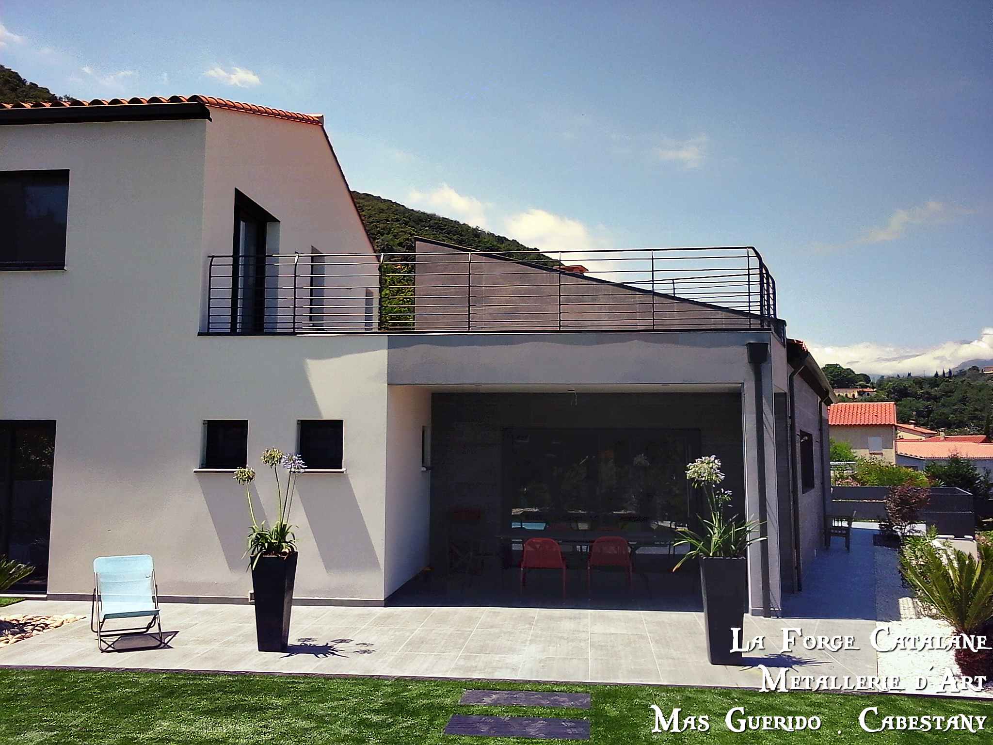 rambarde garde corps rondins horizontaux main courante deportee fer La Forge Catalane (2).jpg